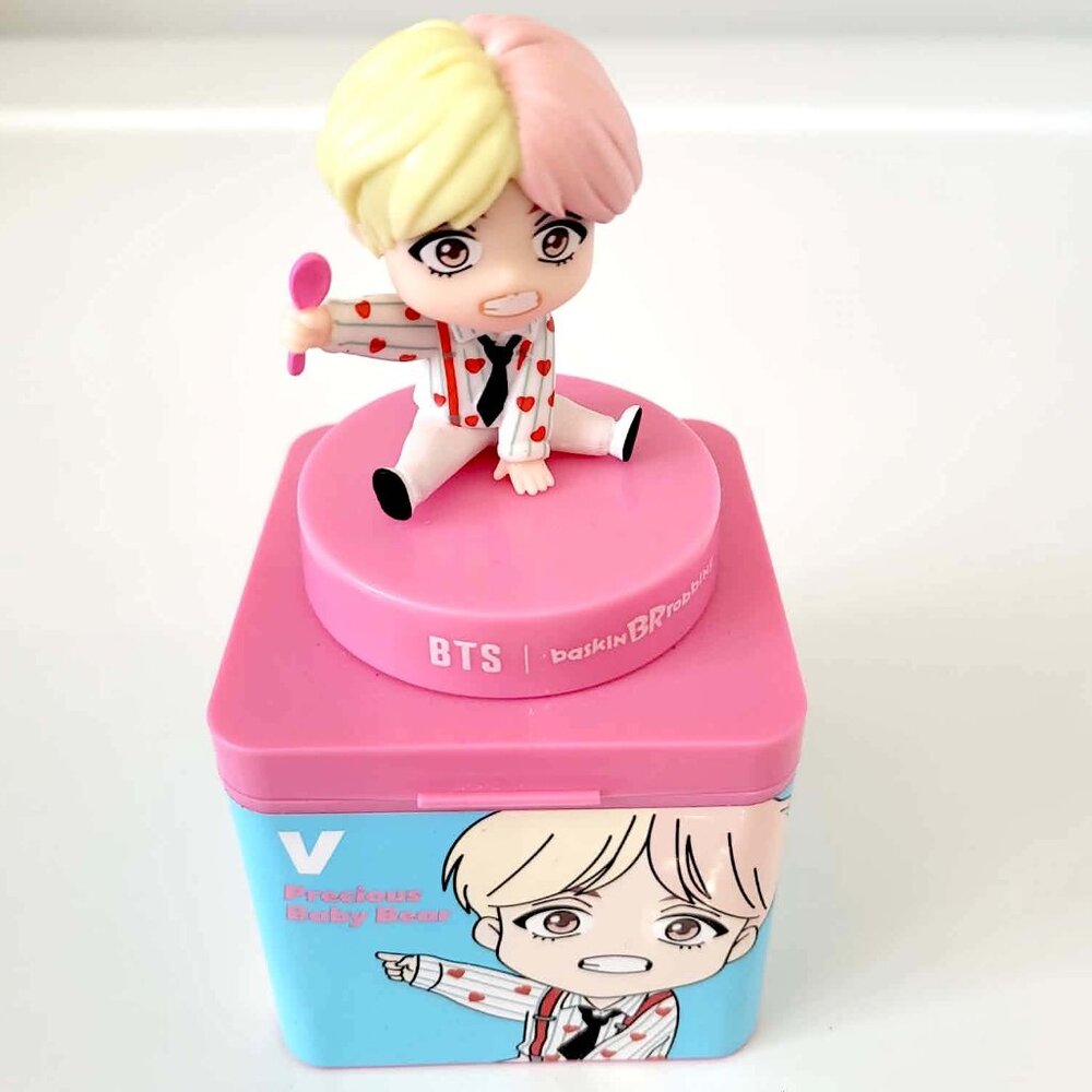BTS Baskin Robbins Tiny Tan Kim Taehyung 'V' Figure New!